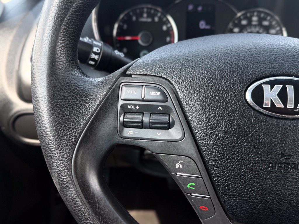 Used 2018 Kia Forte LX w/ LX Rear Camera Package FWD image 18