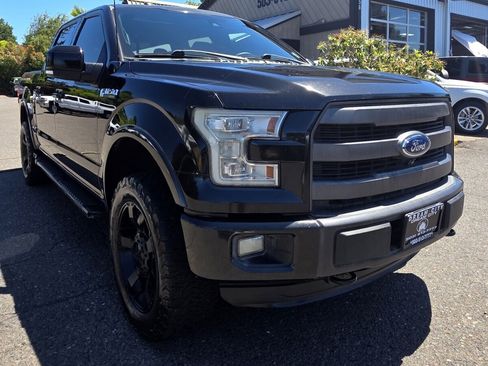 Used 2015 Ford F150 Lariat w/ Equipment Group 502A Luxury AWD/4WD image 4