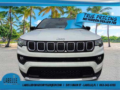 Used 2023 Jeep Compass Limited AWD/4WD image 8