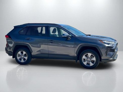 Used 2024 Toyota RAV4 XLE w/ Convenience Package FWD image 4