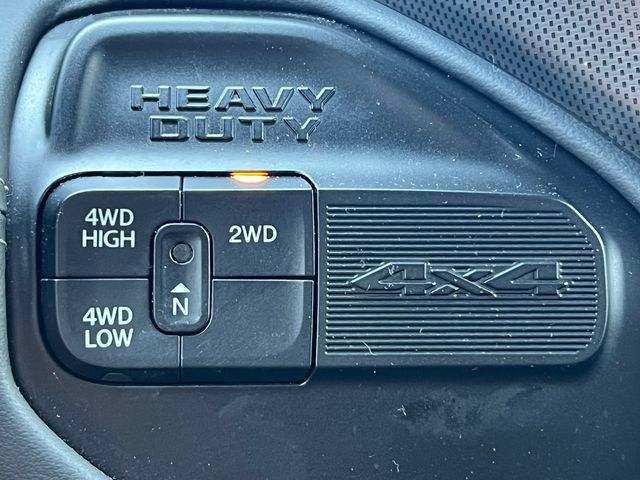 Used 2024 RAM 3500 Limited AWD/4WD image 34