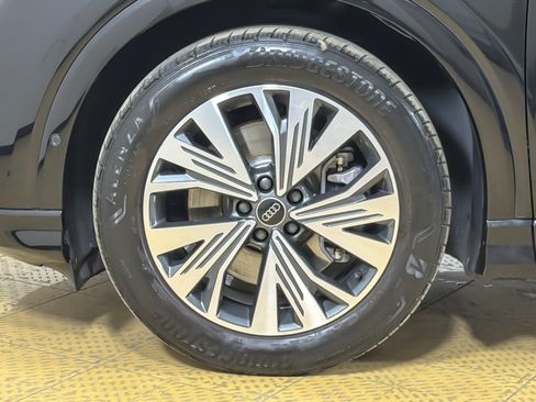 Certified 2023 Audi Q4 e-tron Premium Plus w/ Premium Plus RWD image 26