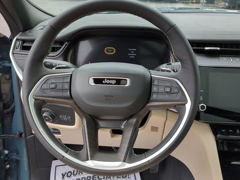New 2026 Jeep Grand Cherokee L Limited w/ Limited Altitude Package AWD/4WD image 18