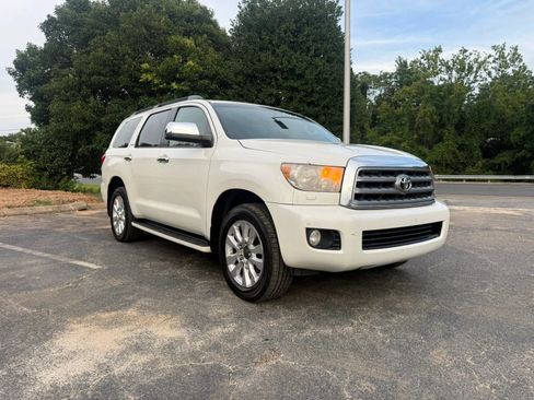 Used 2010 Toyota Sequoia Platinum AWD/4WD image 1