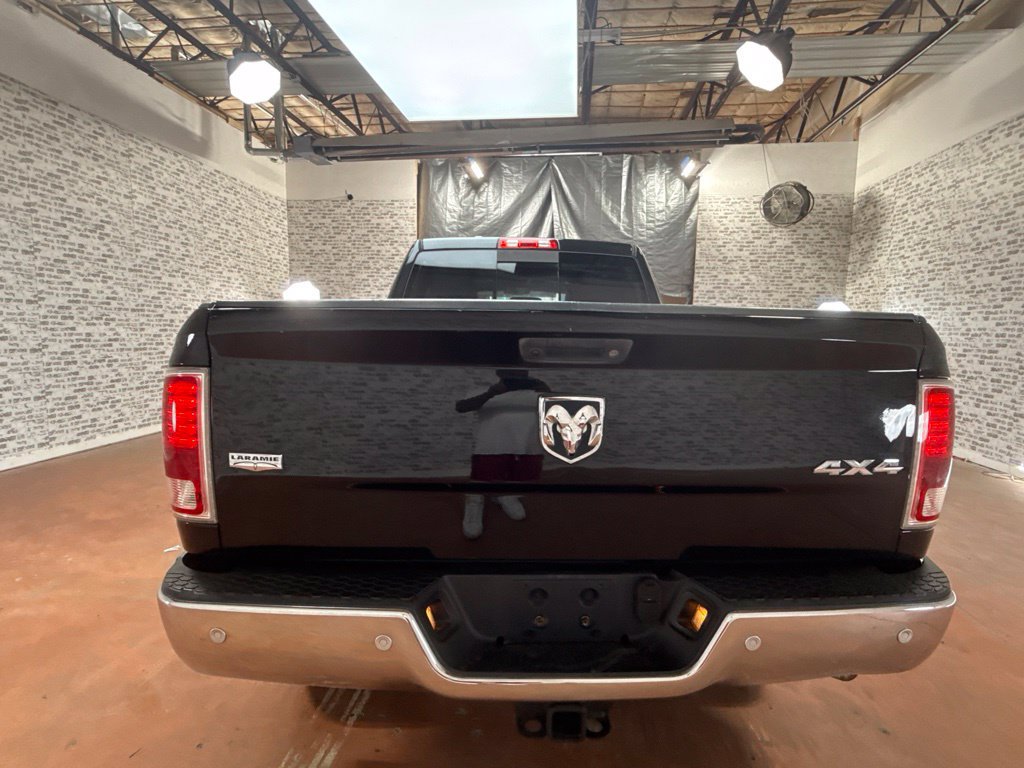 Used 2017 RAM 3500 Laramie w/ Convenience Group AWD/4WD image 6