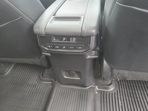 Certified 2024 Toyota Grand Highlander AWD image 15