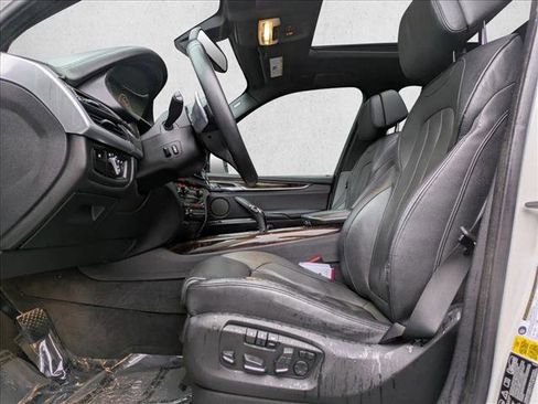 Used 2015 BMW X5 xDrive50i image 17