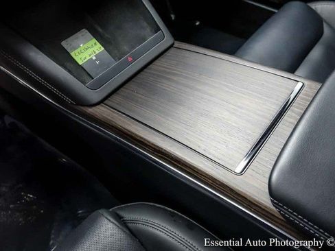 Used 2022 Tesla Model S AWD/4WD image 35