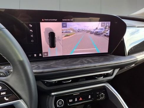 Used 2025 Audi Q5 Premium w/ Convenience Package image 18