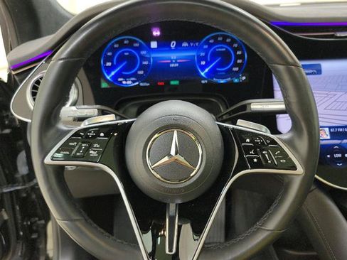 Used 2023 Mercedes-Benz EQS 580 4MATIC SUV image 11