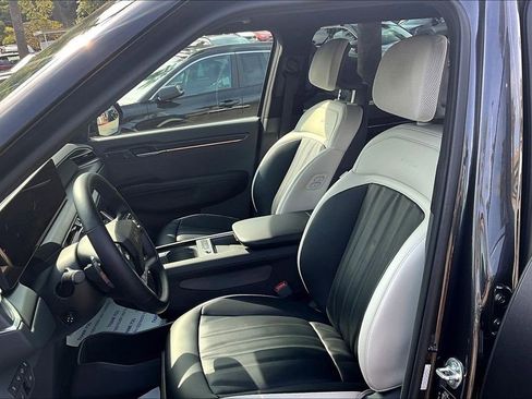 Used 2025 Kia EV9 GT-Line image 14