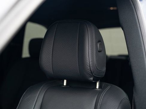 Used 2024 Mercedes-Benz GLS 450 4MATIC image 19