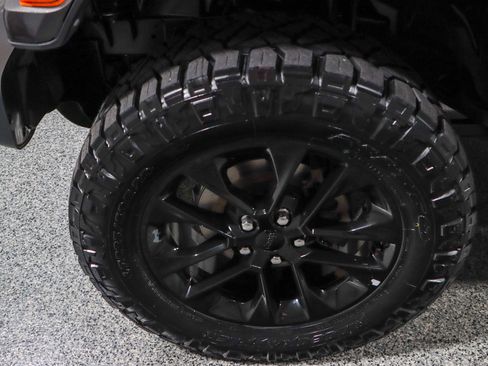 Used 2021 Jeep Wrangler Unlimited Sahara image 12