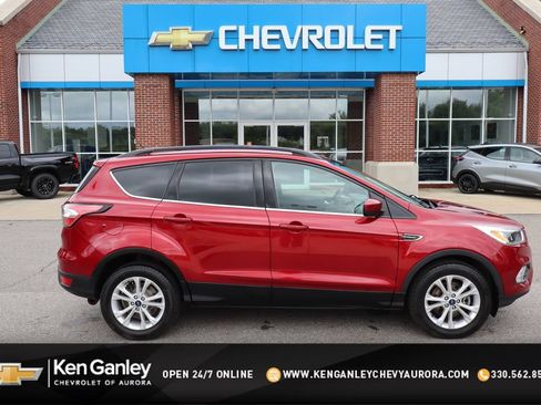 Used 2018 Ford Escape SE AWD/4WD image 1