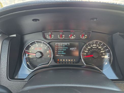 Used 2014 Ford F150 FX4 w/ Equipment Group 402A Luxury AWD/4WD image 15