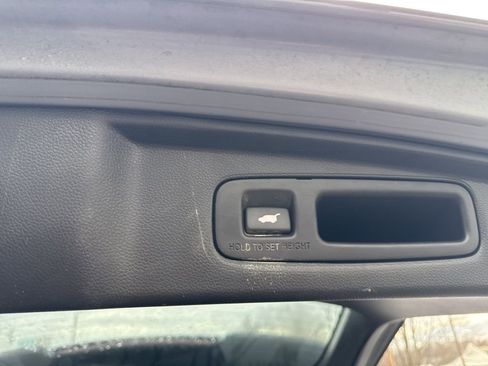 Used 2023 Honda CR-V EX-L image 12