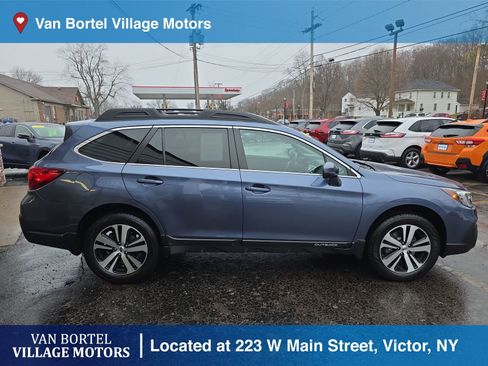 Used 2018 Subaru Outback 2.5i Limited image 4
