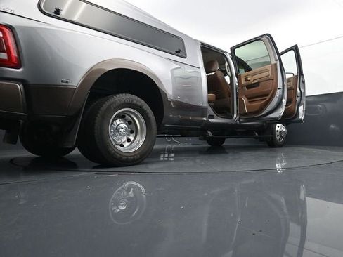 Used 2023 RAM 3500 Limited AWD/4WD image 46