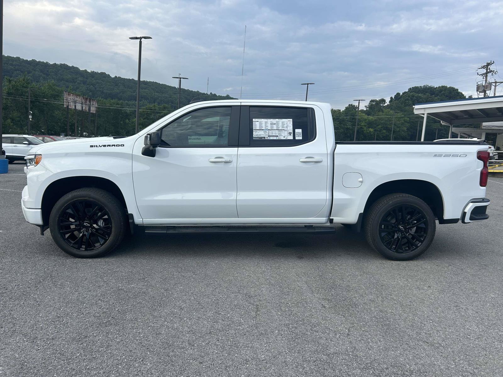 New 2026 Chevrolet Silverado 1500 RST AWD/4WD image 8