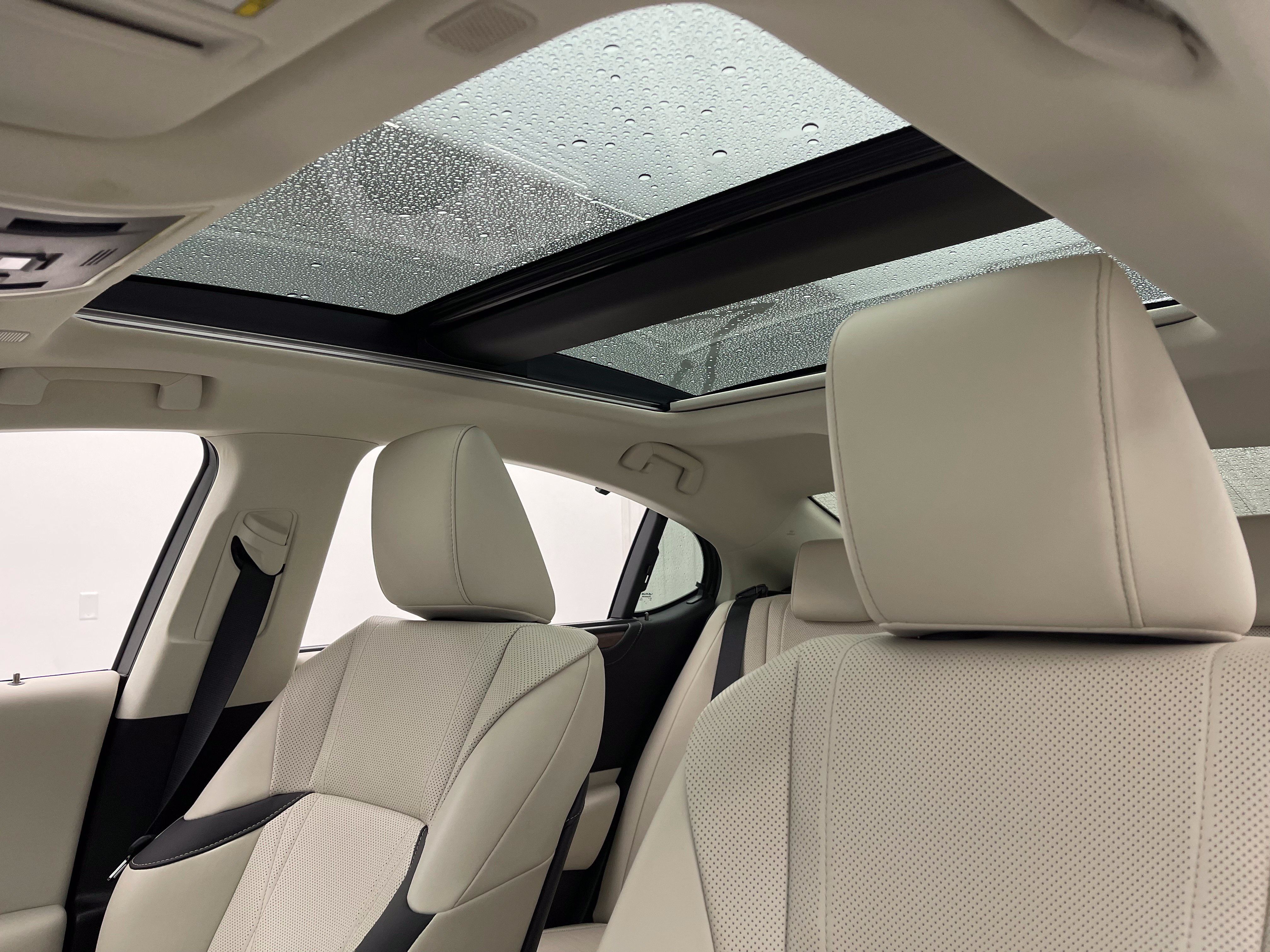 Used 2024 Lexus ES 350 Ultra Luxury w/ Accessory Package (Z2) FWD image 5