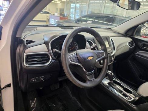 Used 2018 Chevrolet Equinox LS FWD image 7
