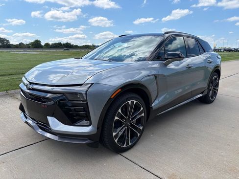 Used 2025 Chevrolet Blazer EV SS AWD/4WD image 3