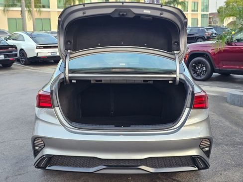 Used 2023 Kia Forte GT-Line w/ GT-Line Technology Package image 7