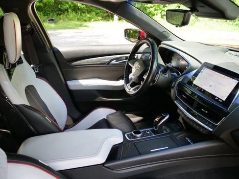 Used 2022 Cadillac CT5 V Blackwing w/ Carbon Fiber Package 2 RWD image 47