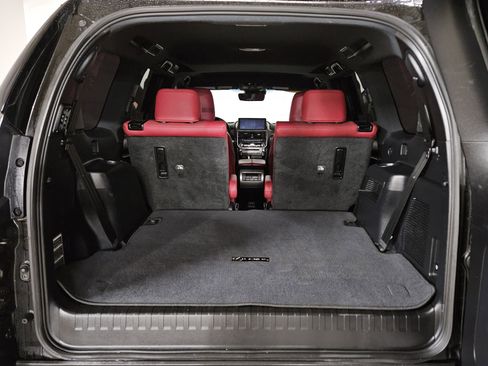 Used 2023 Lexus GX 460 Premium w/ Accessory Package AWD/4WD image 15