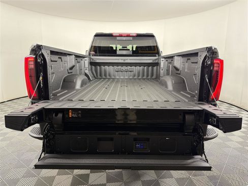 New 2026 GMC Sierra 2500 Denali Ultimate AWD/4WD image 14