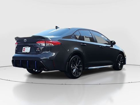 Certified 2025 Toyota Corolla SE w/ SE Premium Package FWD image 5