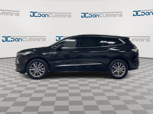 Used 2023 Buick Enclave Avenir AWD/4WD image 5