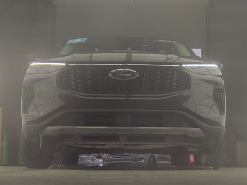 Used 2023 Ford Escape Active w/ Tech Pack #2 image 3