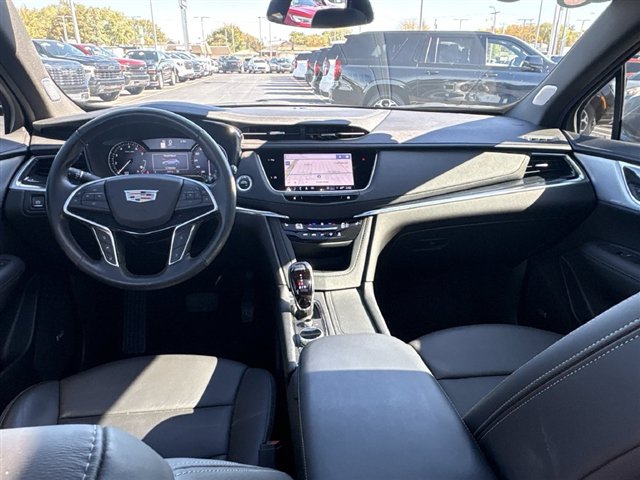 Certified 2024 Cadillac XT5 Premium Luxury w/ LPO, Floor Liner Package AWD/4WD image 21
