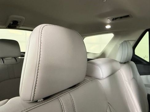 Used 2025 Honda Pilot Touring image 31