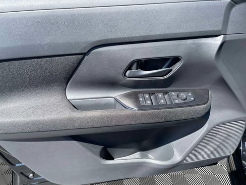 New 2026 Nissan Kicks S FWD image 17