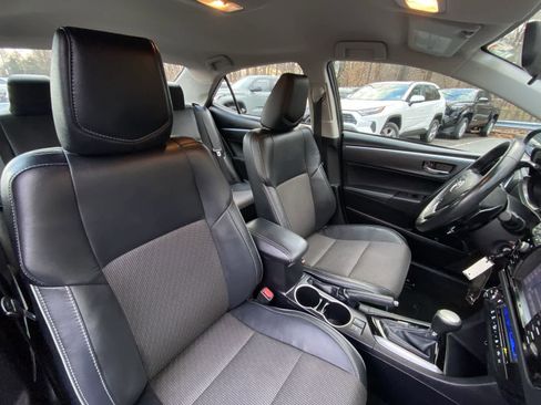 Used 2015 Toyota Corolla S image 28