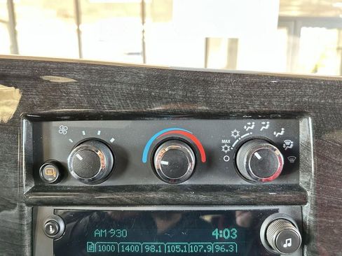 Used 2024 GMC Savana 2500 w/ Driver Convenience Package image 16