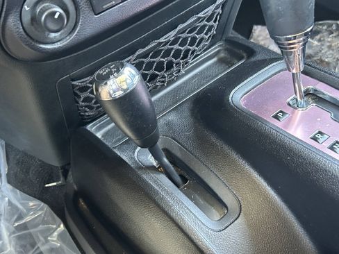 Used 2016 Jeep Wrangler Sahara w/ Connectivity Group AWD/4WD image 33