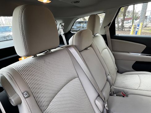 Used 2014 Dodge Journey American Value Package w/ Flexible Seating Group image 40