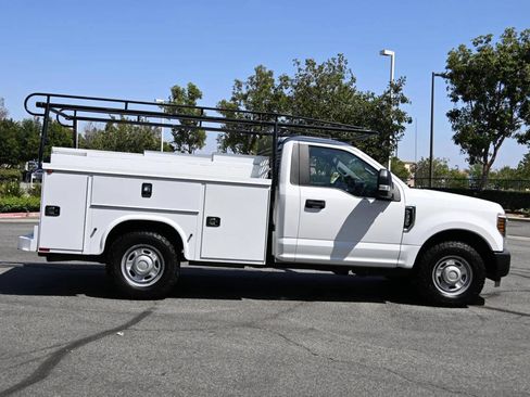Used 2019 Ford F350 XL w/ Power Equipment Group RWD image 6