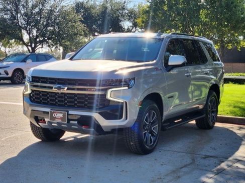 Used 2022 Chevrolet Tahoe Z71 w/ Luxury Package image 12