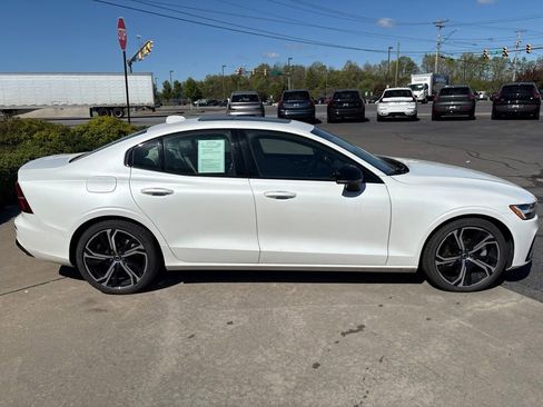 Certified 2024 Volvo S60 B5 Core w/ Climate Package AWD/4WD image 5