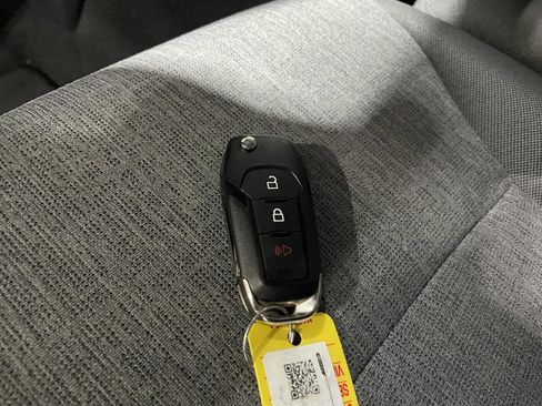 Used 2025 Ford F250 XL w/ STX Appearance Package image 28