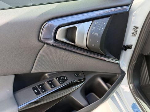 New 2026 BMW X3 xDrive30 image 12