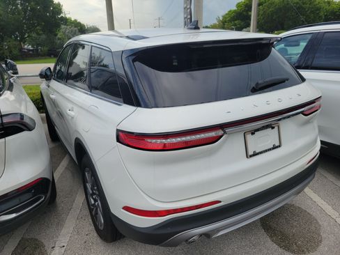 Certified 2024 Lincoln Corsair FWD image 4