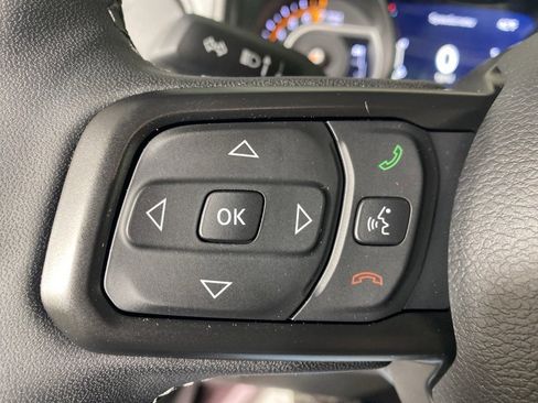 Used 2025 Jeep Gladiator Sport image 10