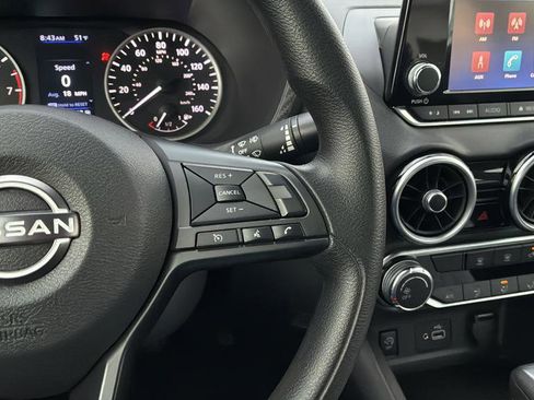 Used 2025 Nissan Sentra S image 11