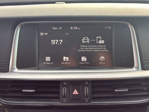 Used 2019 Kia Optima S FWD image 30