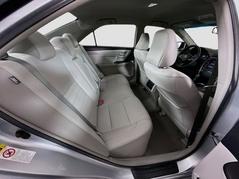 Used 2017 Toyota Camry XLE FWD image 27